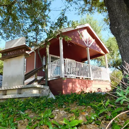 Angelina Cabin - Hot Tub, Heated Pool, Quite & Relaxing